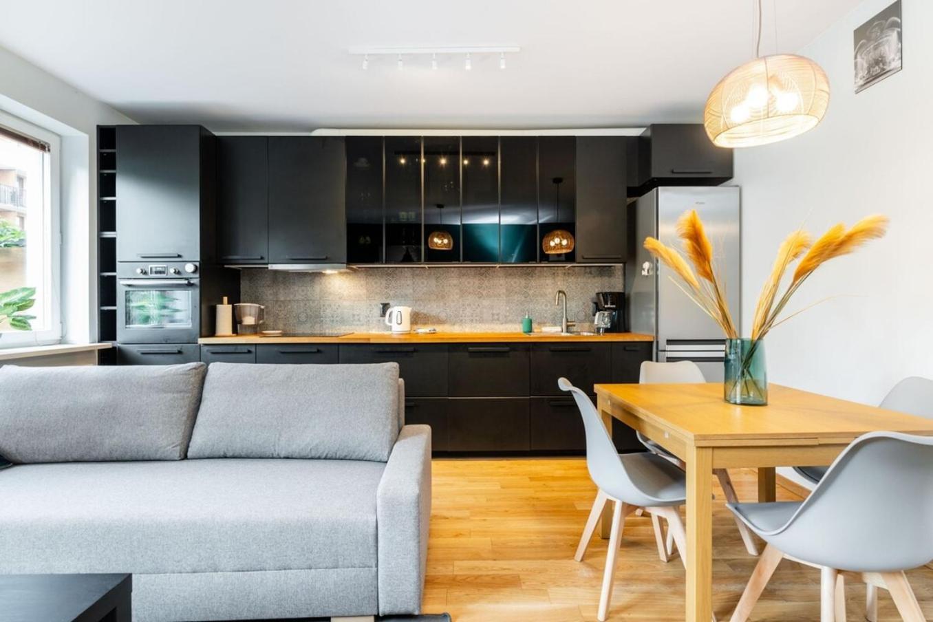 Modern 70M Apartment With Private Garden Metro Varşovia Exterior foto